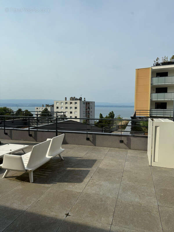Appartement à EVIAN-LES-BAINS