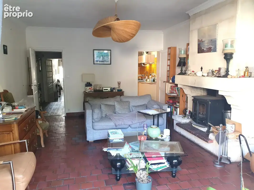 Belle maison de ville avec beaucoup de cachet et de caractère et très bien située - photo 8