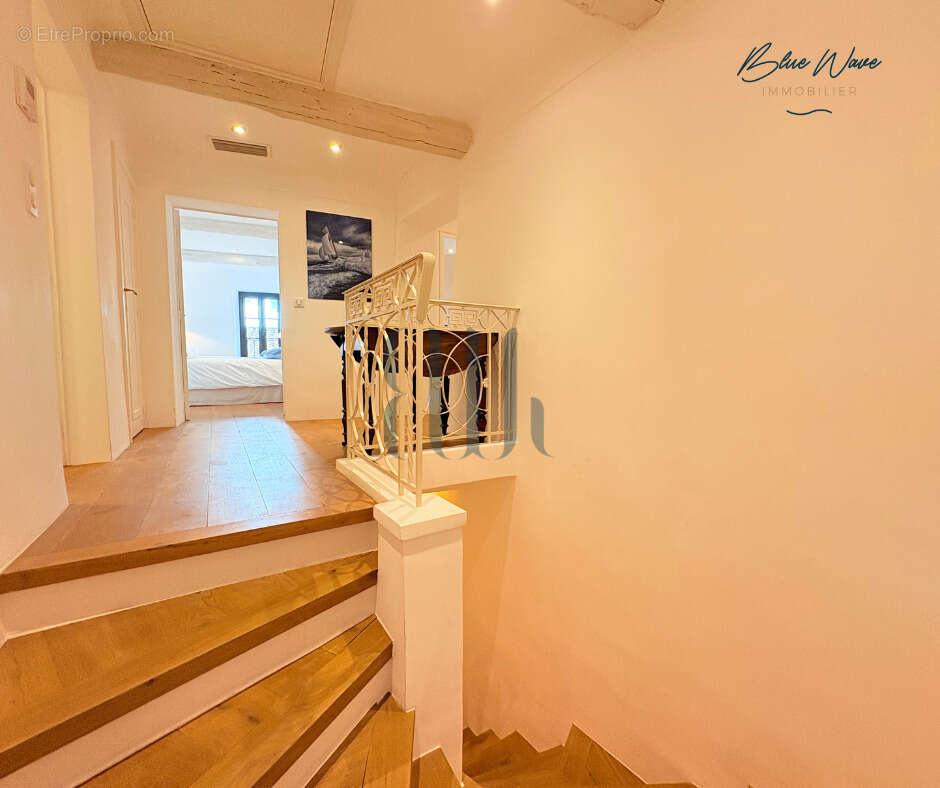 Maison à PLAN-DE-LA-TOUR