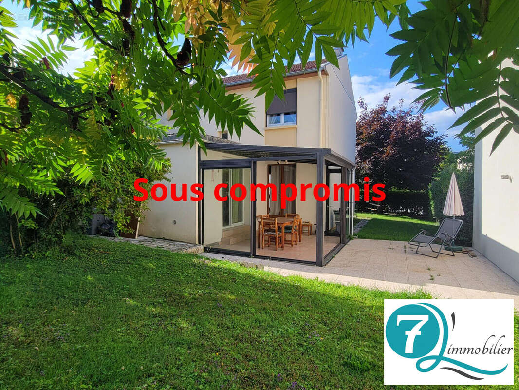 côté jardin - Maison à CHATILLON-LE-DUC