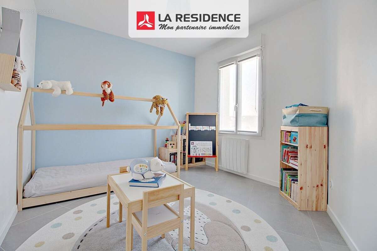 Maison à BONNIERES-SUR-SEINE