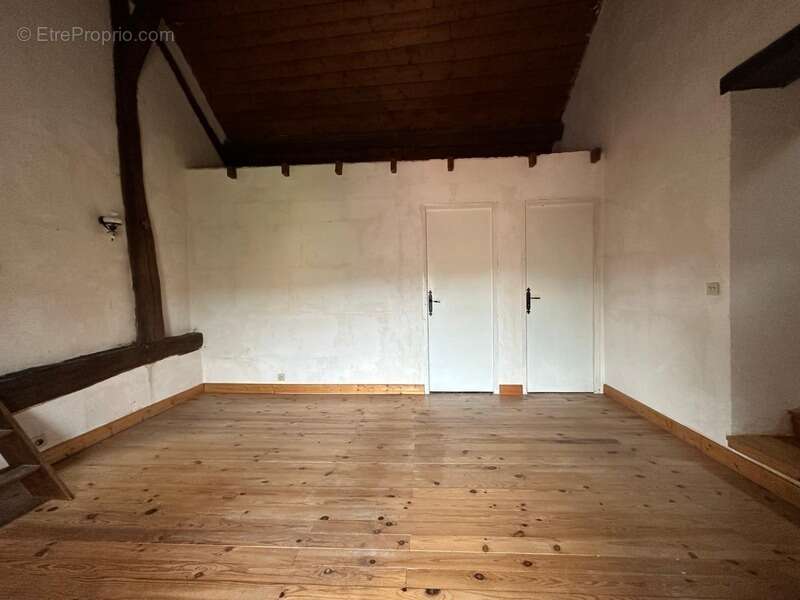 Maison à NEAUPHLE-LE-VIEUX