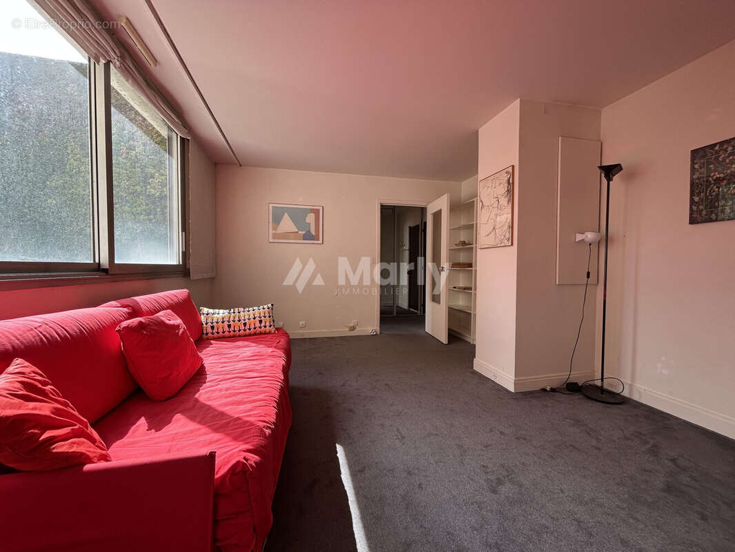 Appartement à PARIS-7E