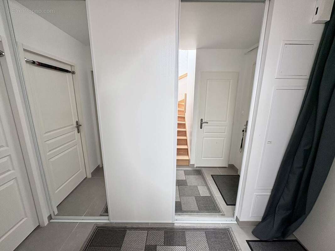 Appartement à BEZANNES