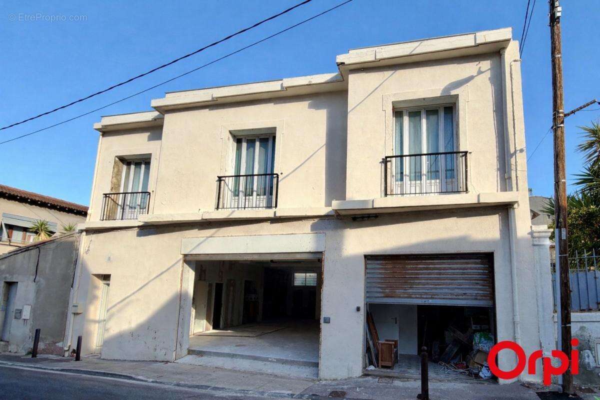 Commerce à MARSEILLE-8E
