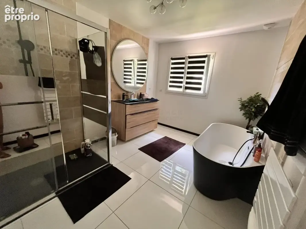 Maison 7 pièces 195 m² à vendre à Yerville (76760) - photo 9
