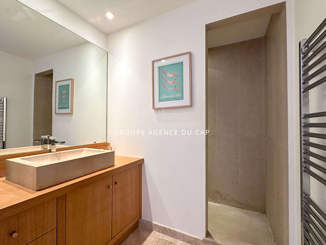 Appartement à LES ISSAMBRES