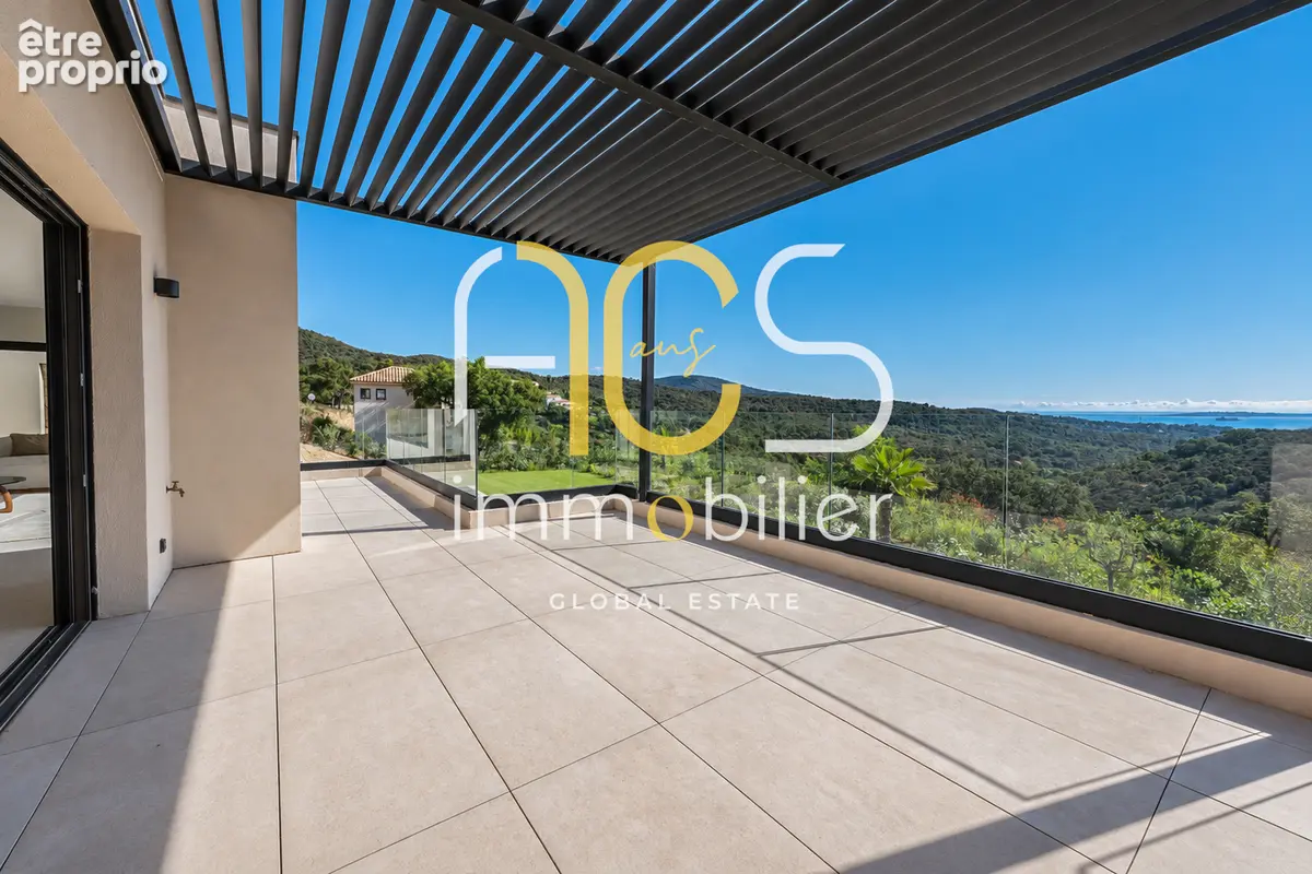 GRIMAUD - Villa vue mer, 5 chambres et piscine - photo 13