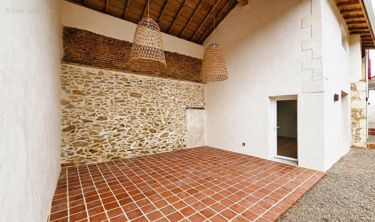 Maison en pierre 150 m2 - 4 chambres - photo 2