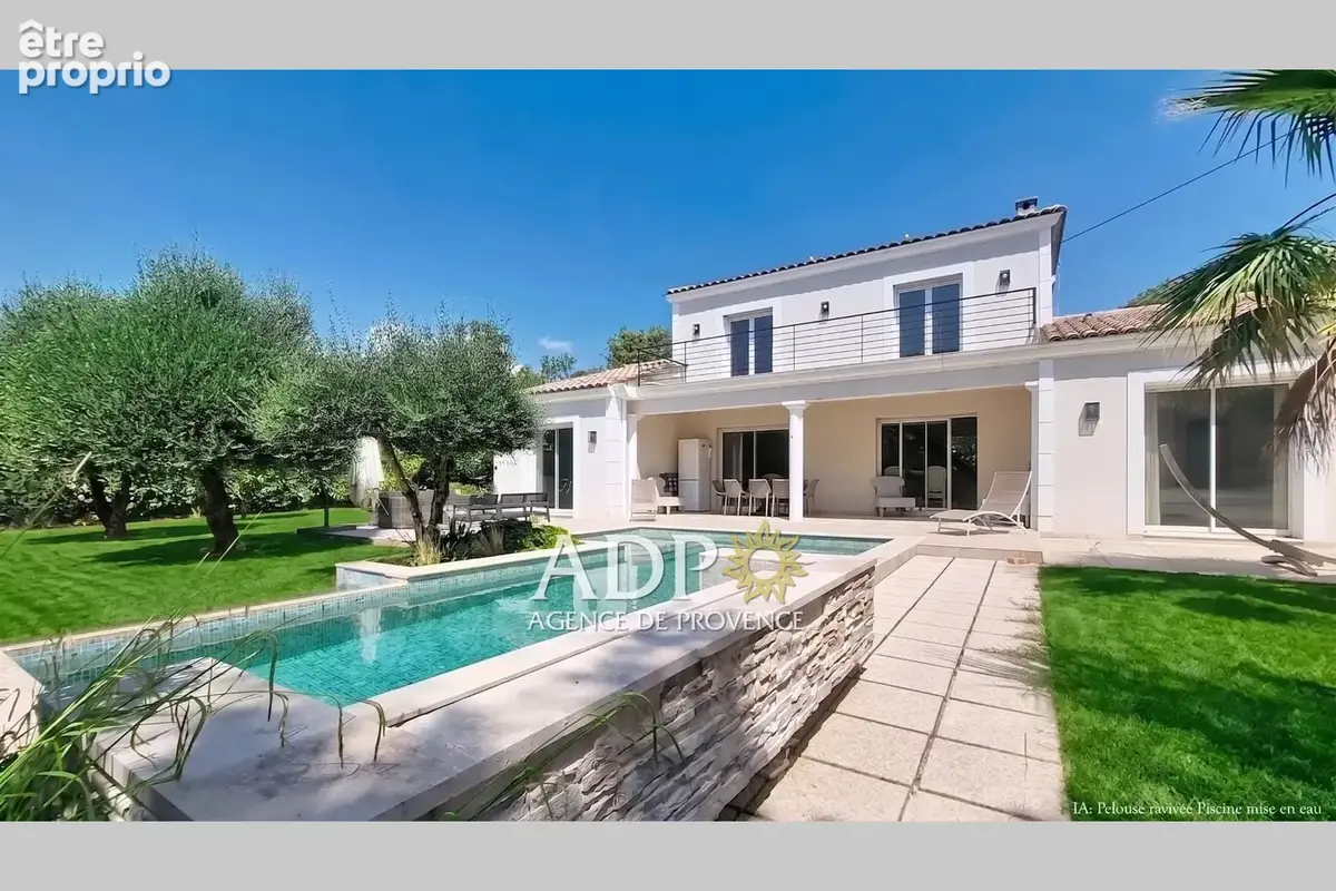 Maison à SAINT-CEZAIRE-SUR-SIAGNE