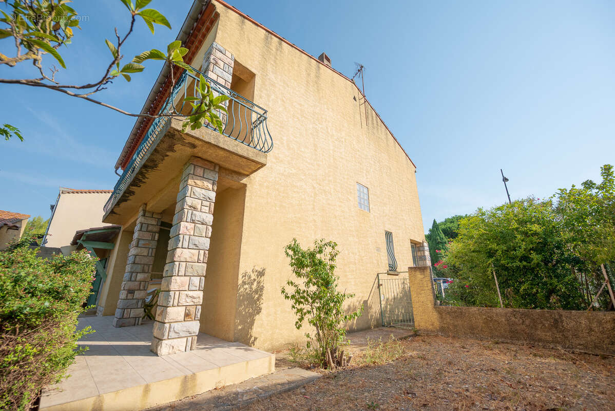 MaisonT5  avec 2 garages sur terrains clos - photo 62