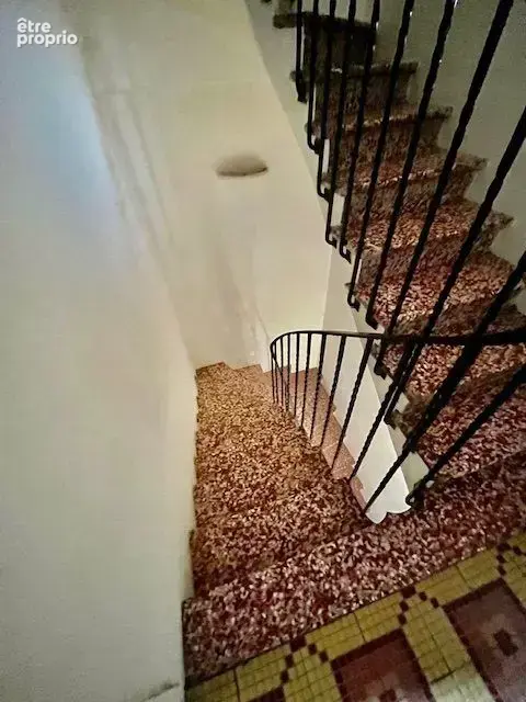 VM835_24_original.jpg