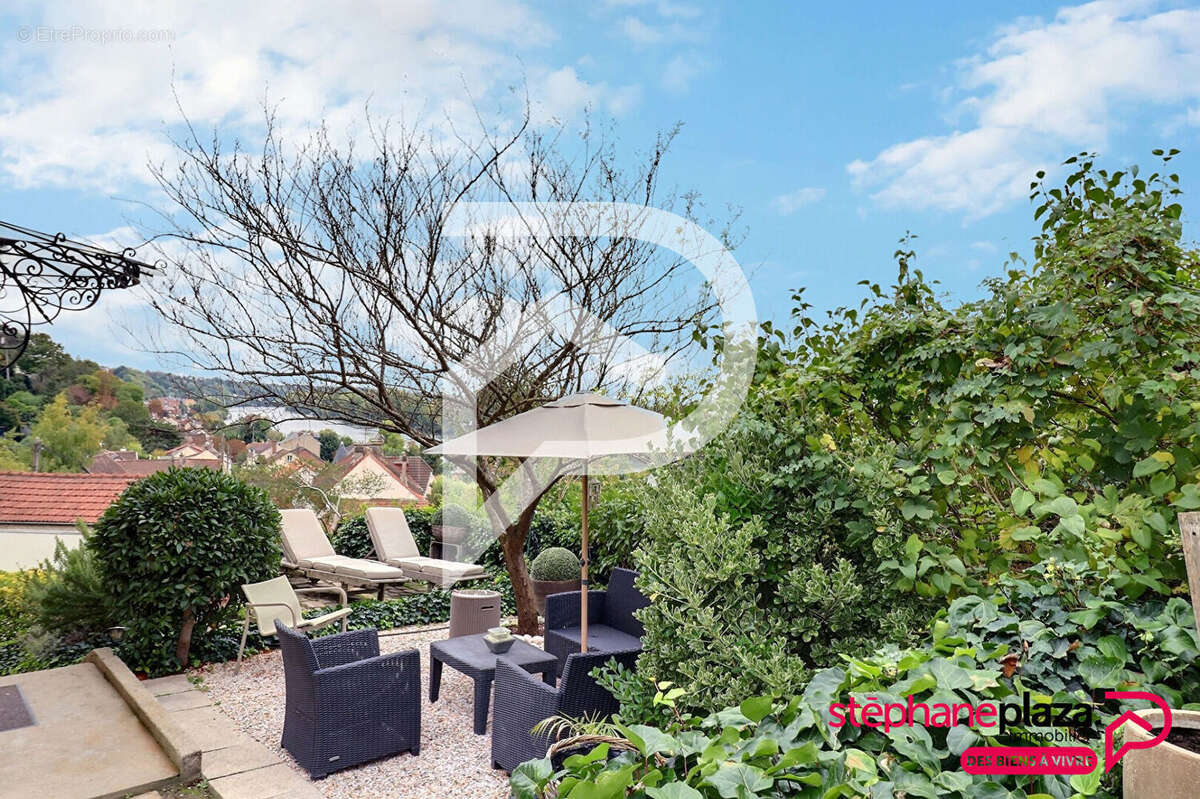 Maison à MAISONS-LAFFITTE