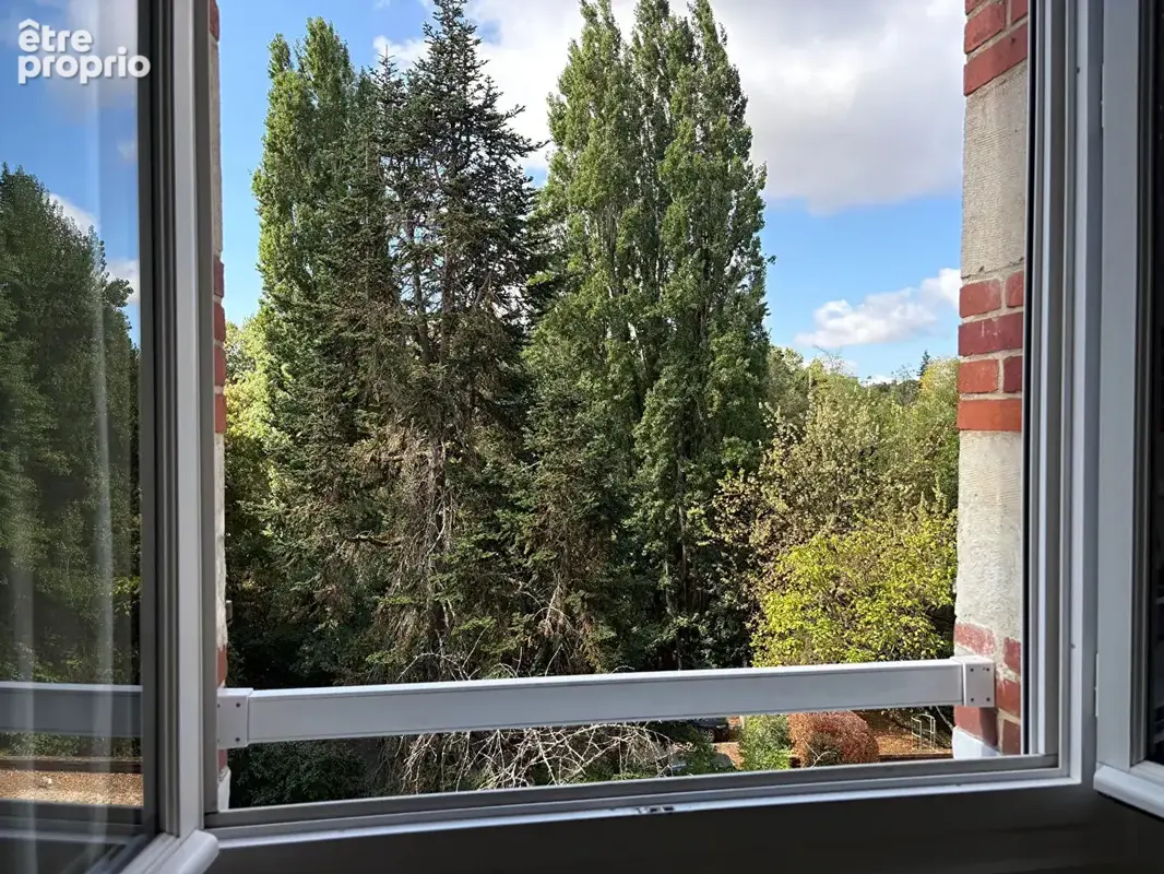Appartement T4 de 87,50 m² au 1er étage d'un ancien hôtel particulier - photo 7