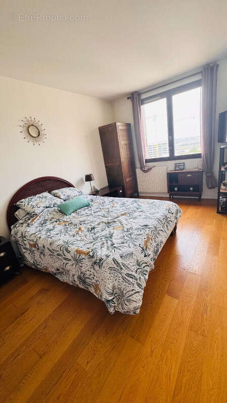 Grand F5 lumineux 97 m² + Balcon + Parking - photo 4