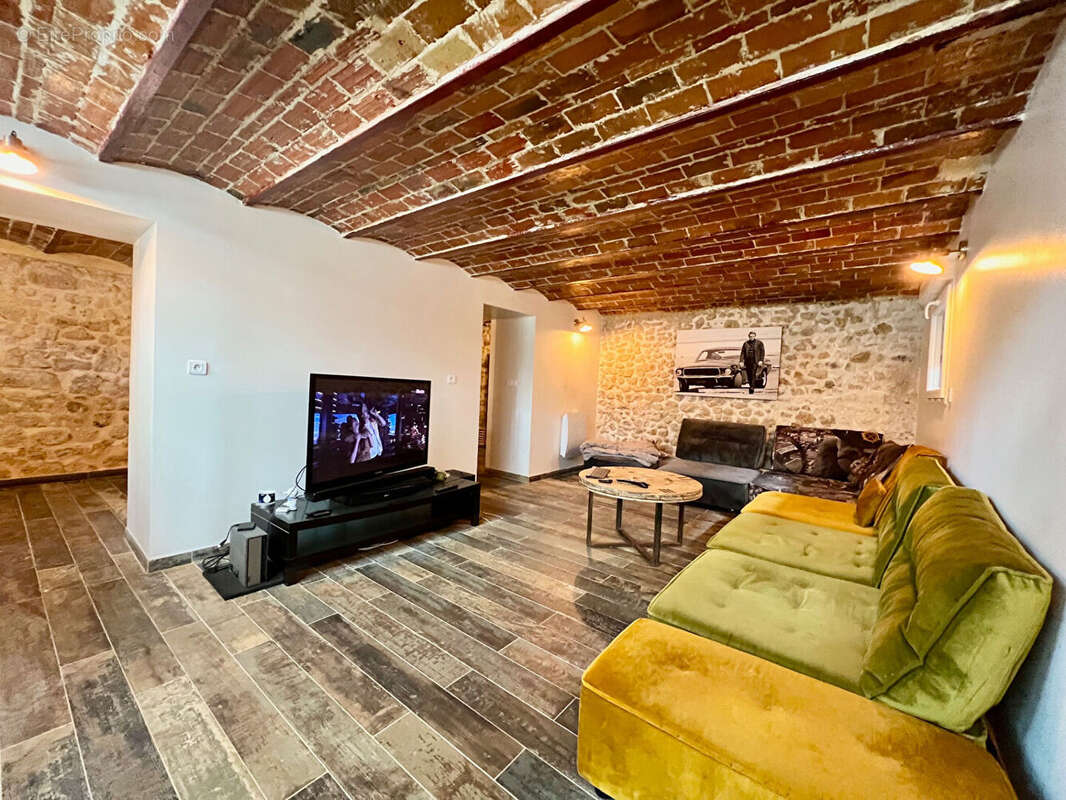 Appartement 4 pièces en rez-de-chaussée à vendre à Brie Comte Robert - photo 4
