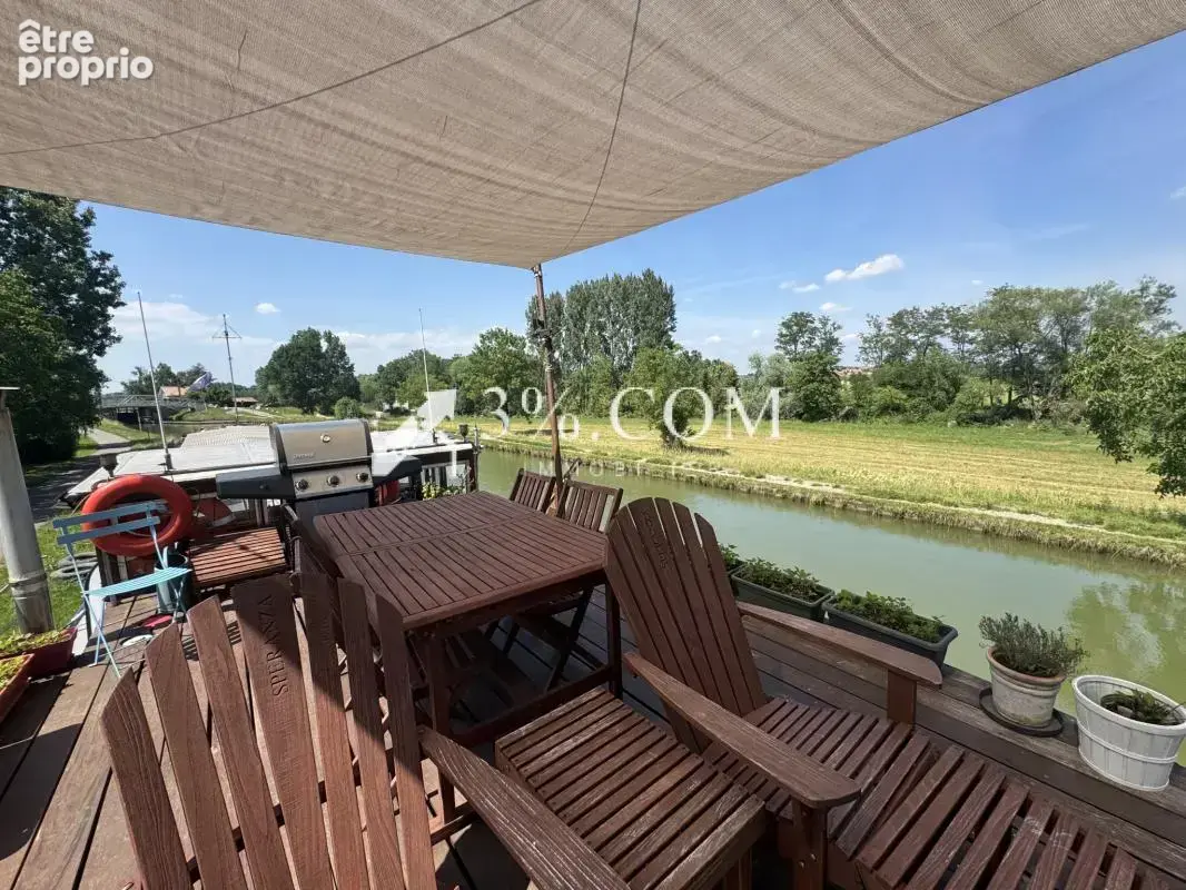 3%COM Très belle péniche avec capitainerie aménagée à Walten - photo 3