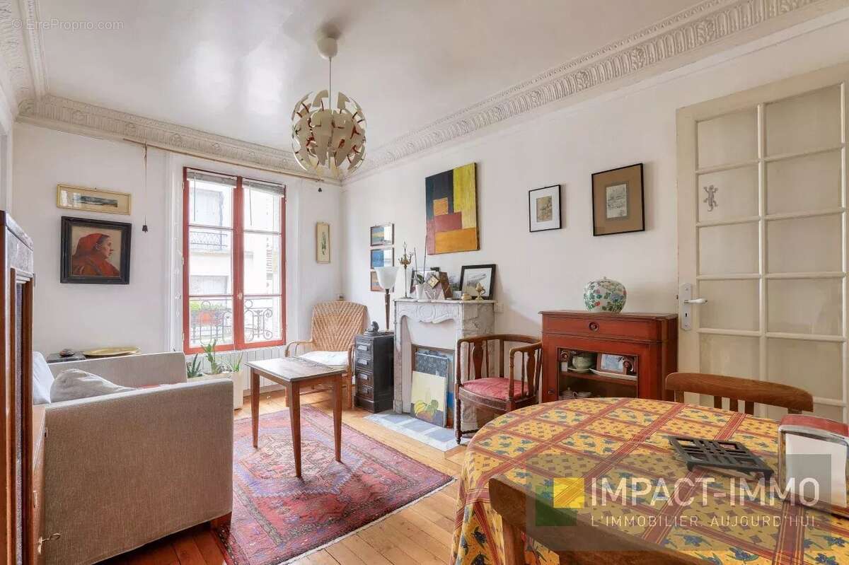 Appartement à PARIS-18E