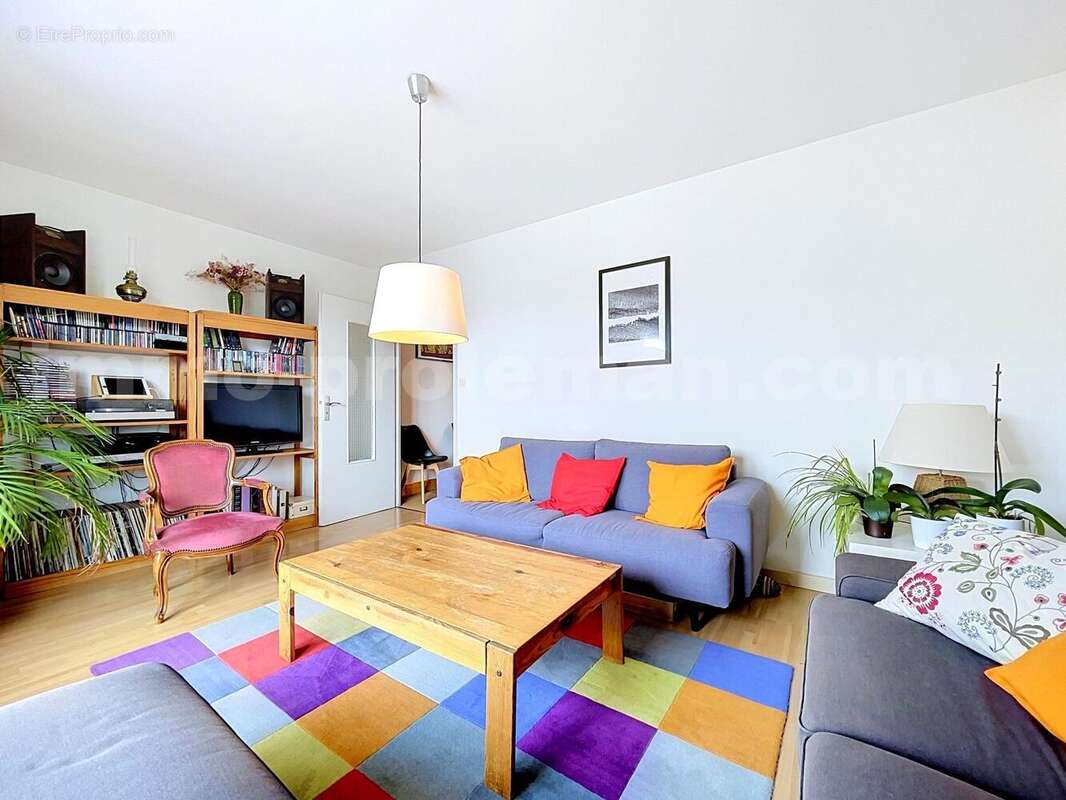 Appartement 74 m² à Annemasse  - photo 2