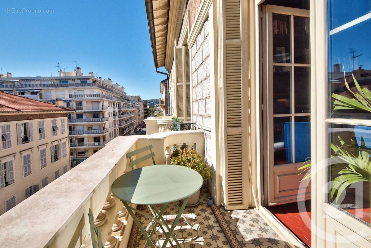 Appartement à NICE