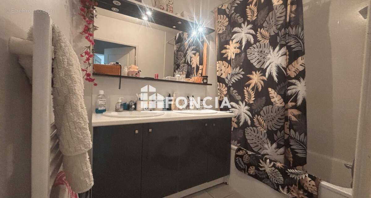 Appartement à SAINT-JEAN-D&#039;ILLAC