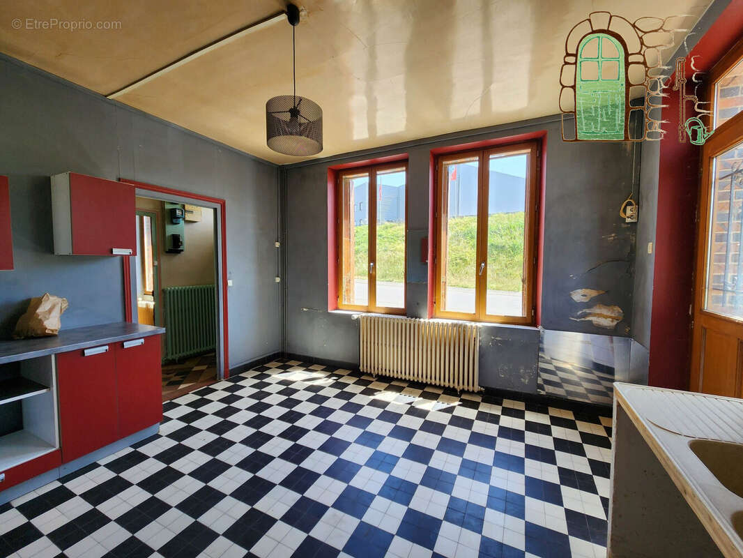 Maison 75 m² à Cormenon  - photo 4