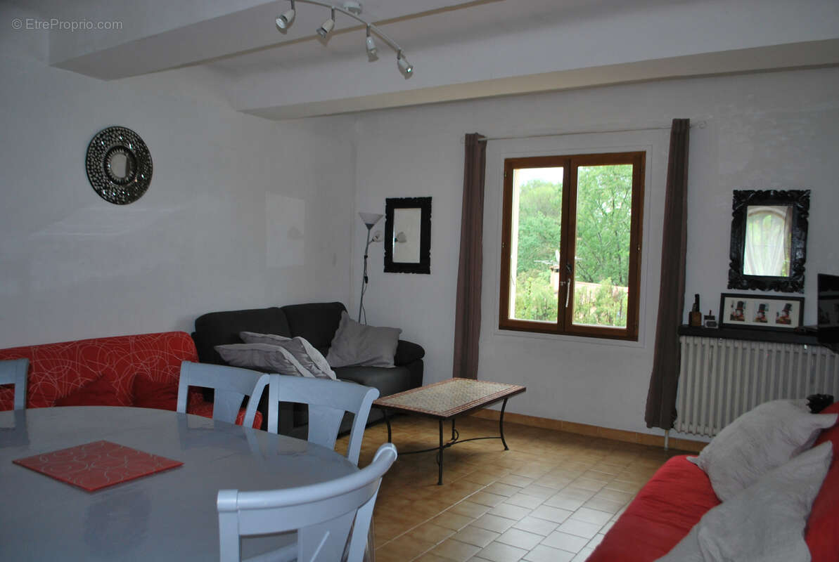 Maison à VILLECROZE