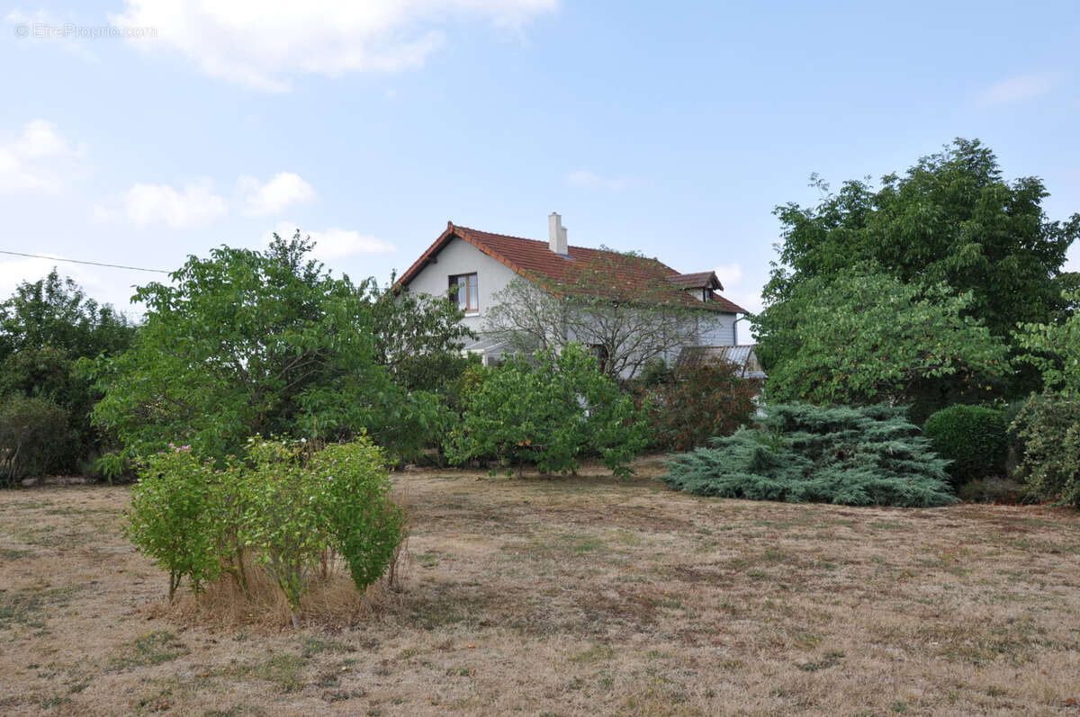 VENTE EN VIAGER OCCUPE, Beau pavillon de 1966, avec 4 chambres, grand jardin paysager et vues superbes... - photo 30