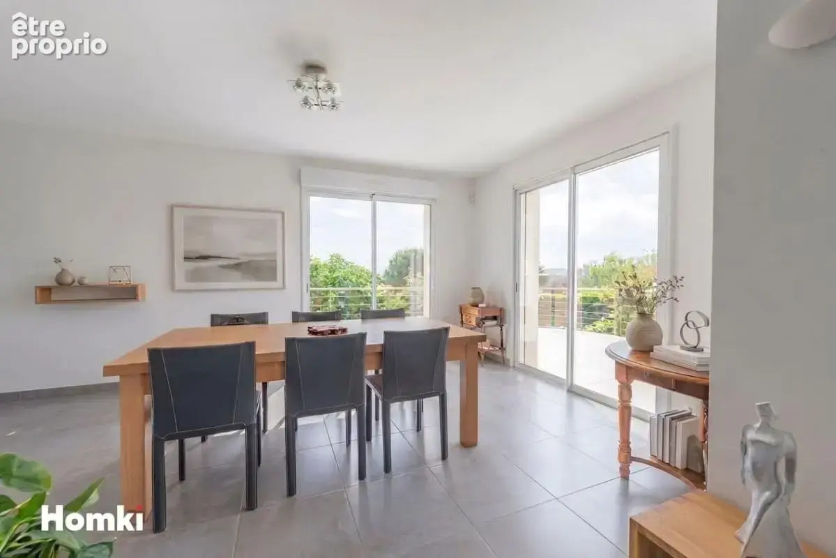 Propriété familiale T11 de 306.89 m² - photo 9