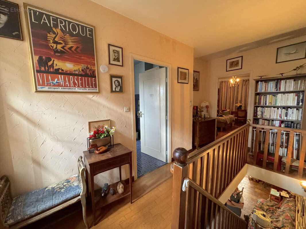 A vendre maison t4 centre ville avec jardin et garage - 83470 saint maximin la sainte baume - photo 9