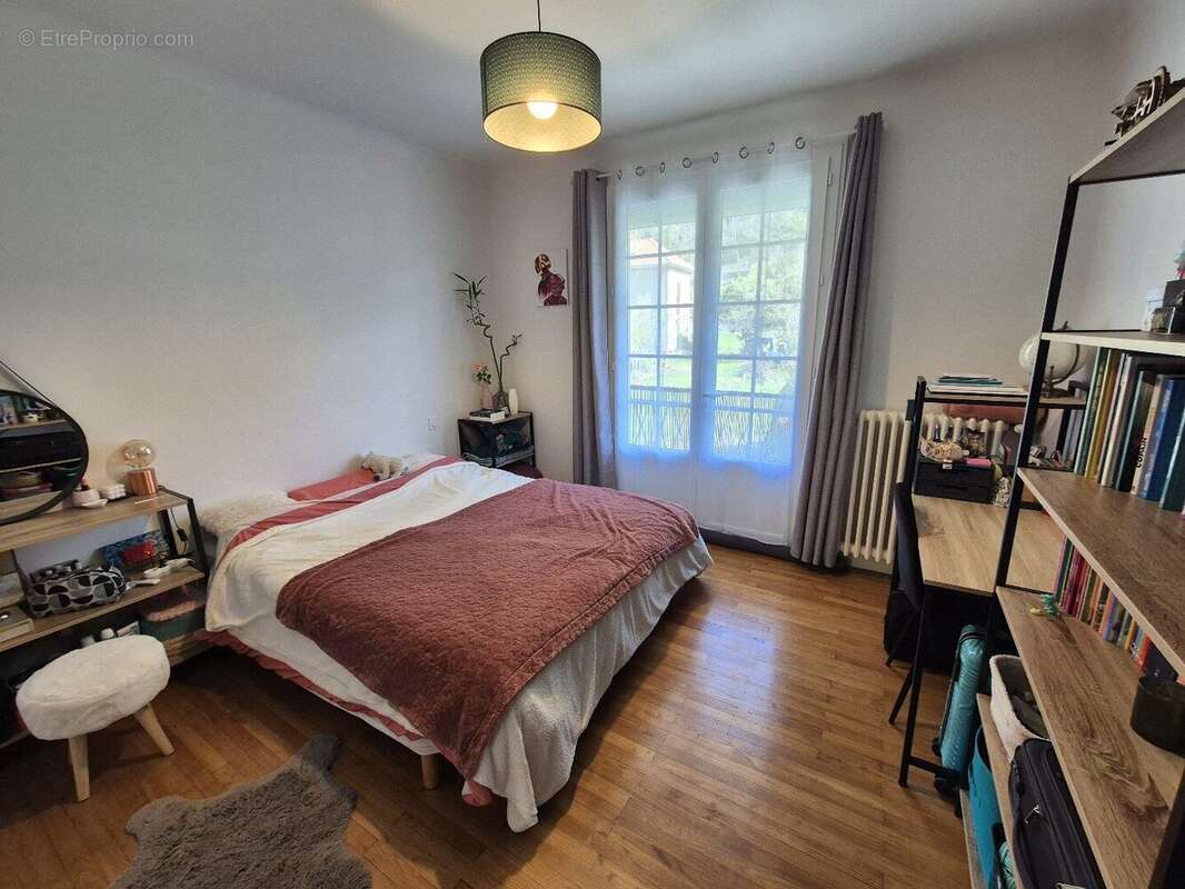 Maison avec grand jardin et garage - photo 10