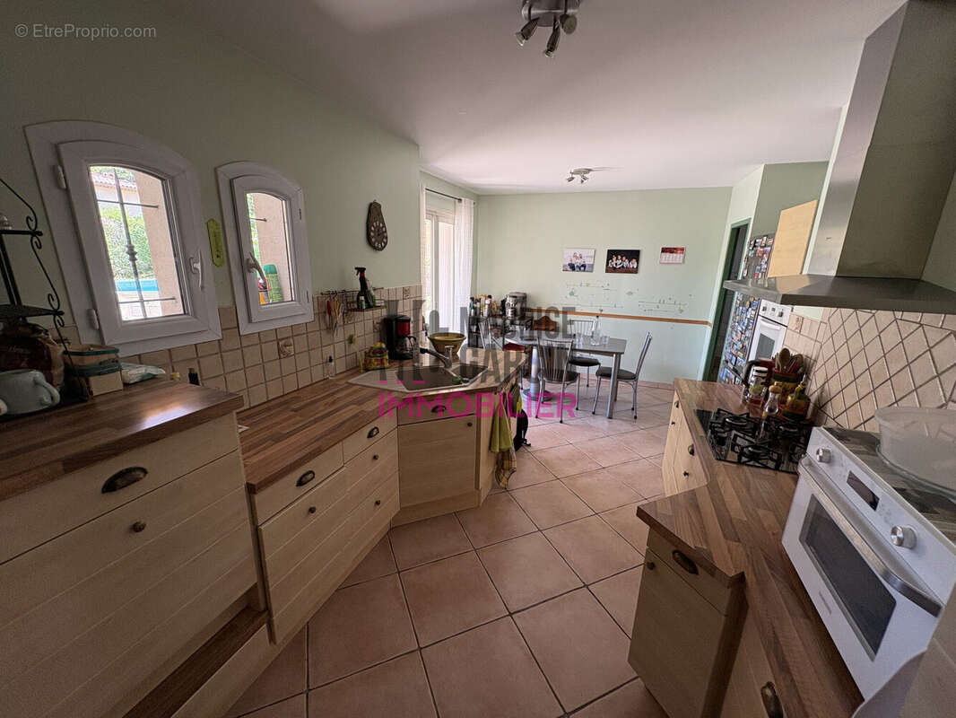 Maison 204 m² à Aubignan  - photo 9