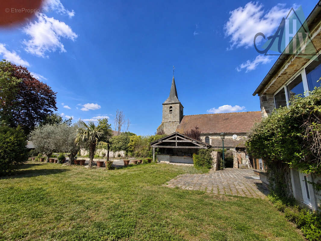 Maison à GRANDPUITS-BAILLY-CARROIS