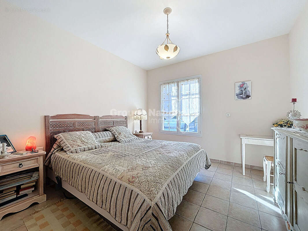 Maison à SAINT-RESTITUT