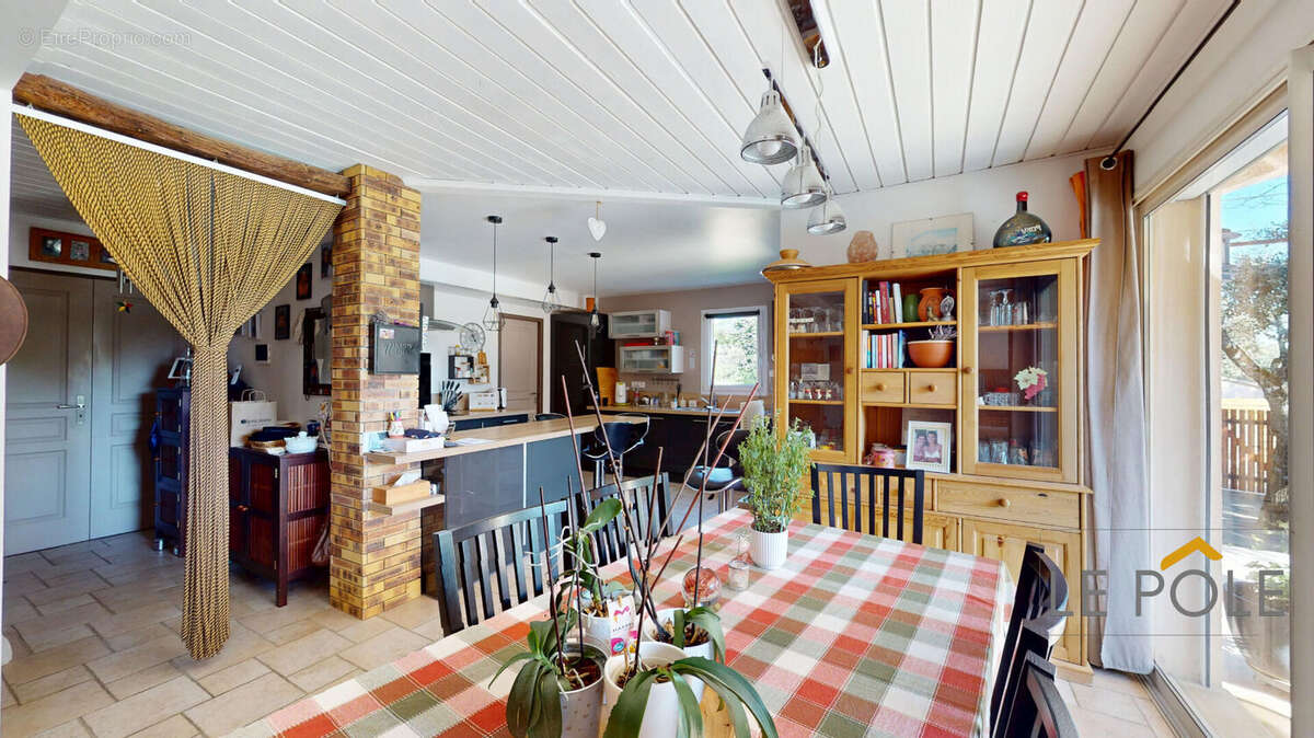 Villa familiale avec garage et piscine - photo 5