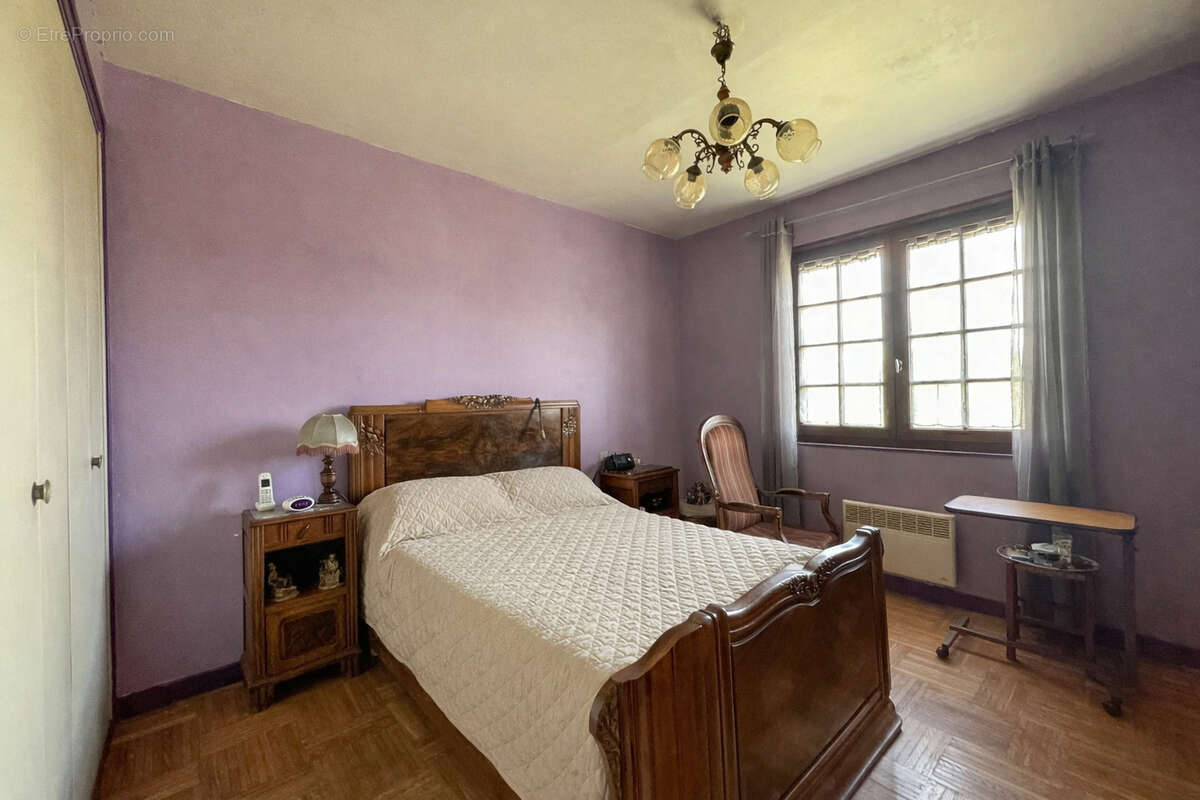 Maison à CLONAS-SUR-VAREZE