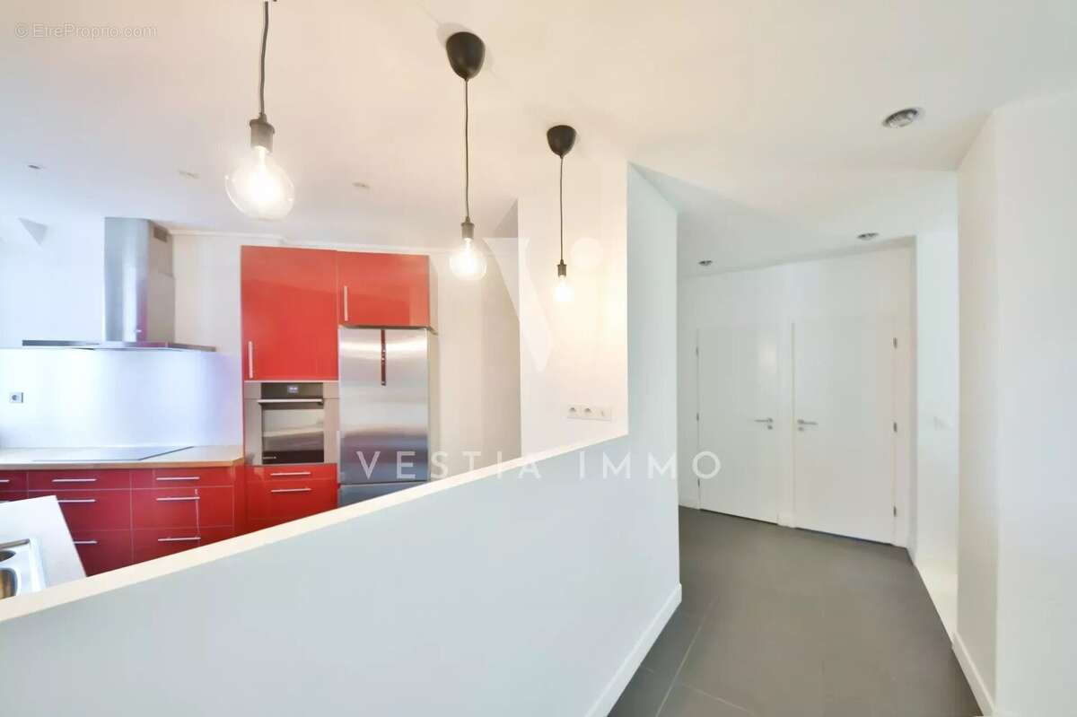 Appartement à LA GARENNE-COLOMBES