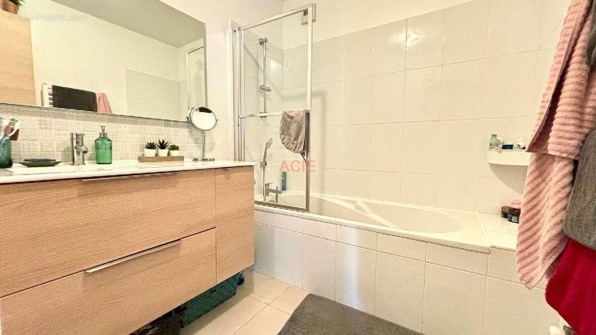 Appartement à LOUVRES