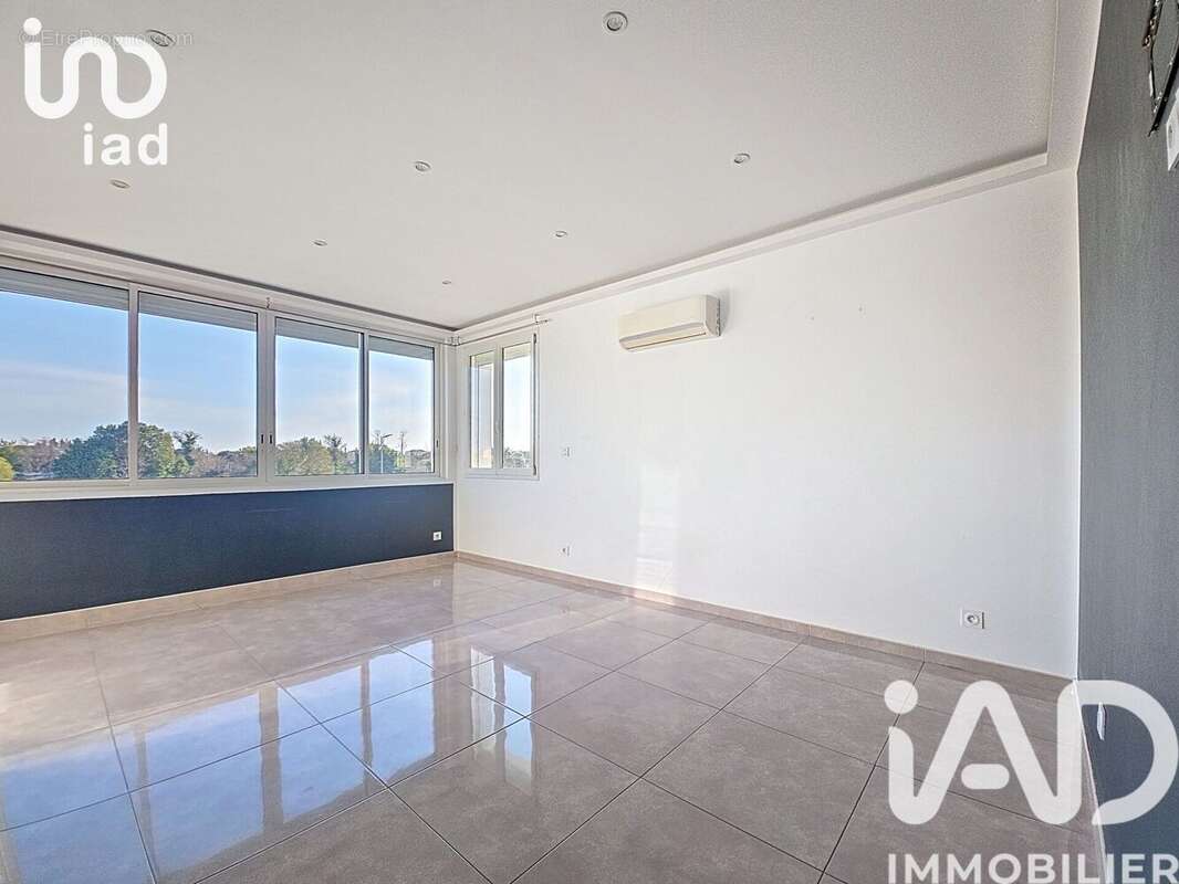 Photo 2 - Appartement à FREJUS