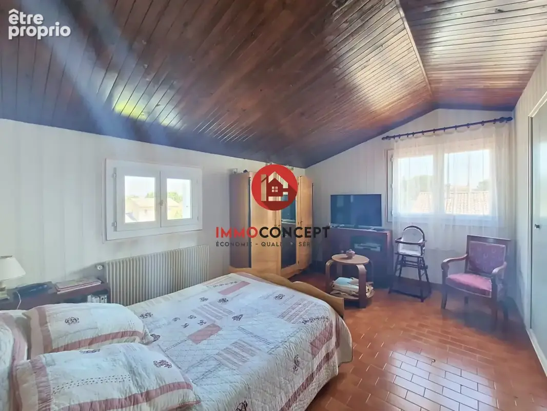 Maison 4 pièces 105 m² à vendre à Roquemaure (30150) - photo 9