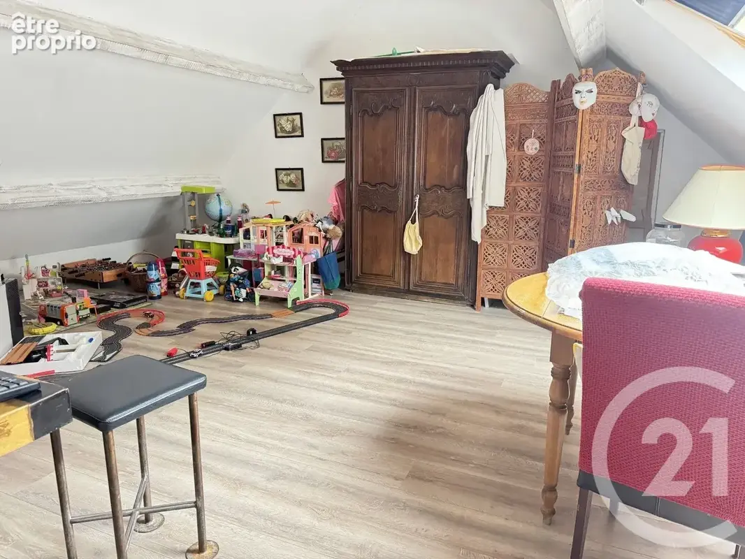 Maison 249 m² à Breval  - photo 11