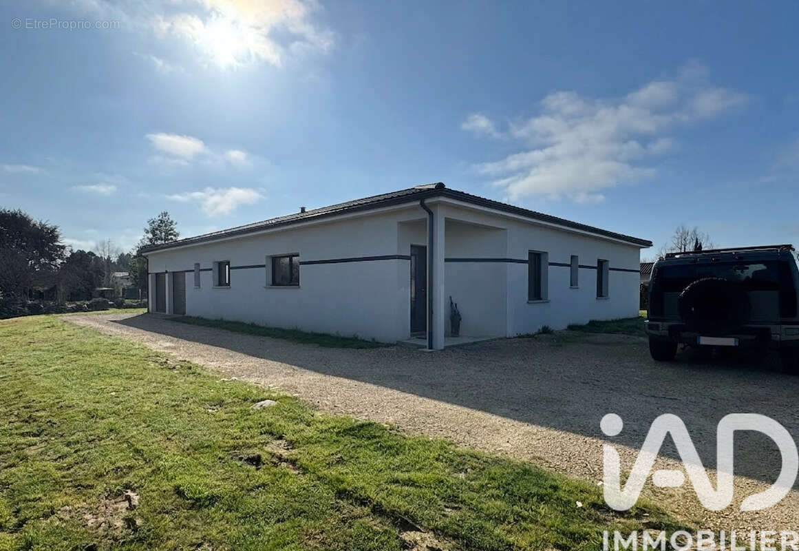 Photo 2 - Maison à MONTPON-MENESTEROL