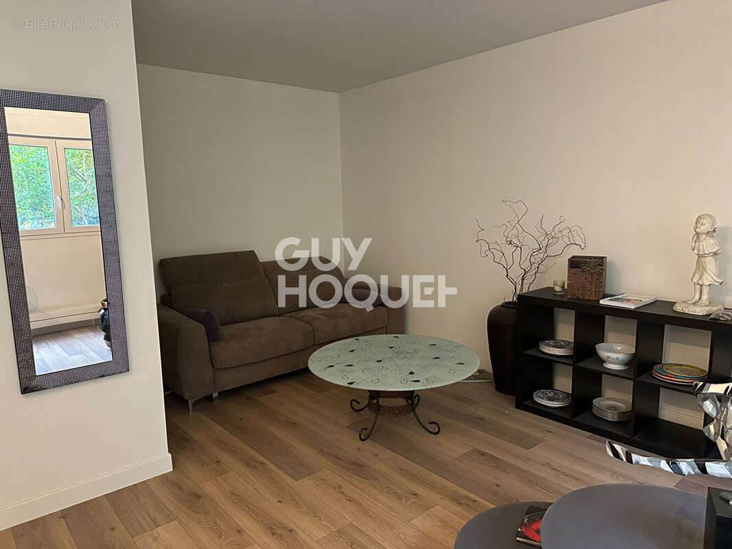 Appartement à LEVALLOIS-PERRET