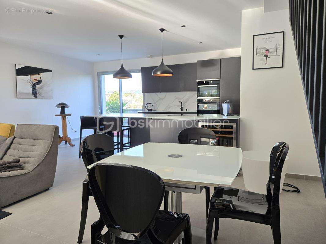 Maison à PUGET-SUR-ARGENS