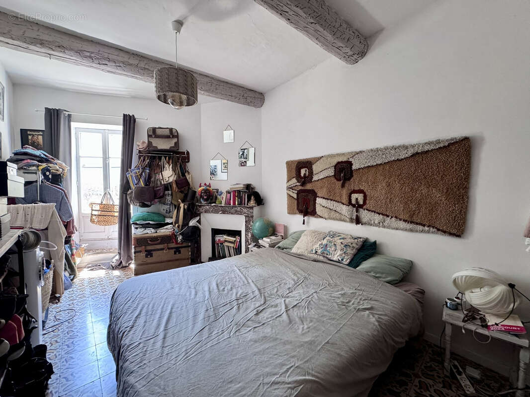 Maison à L&#039;ISLE-SUR-LA-SORGUE