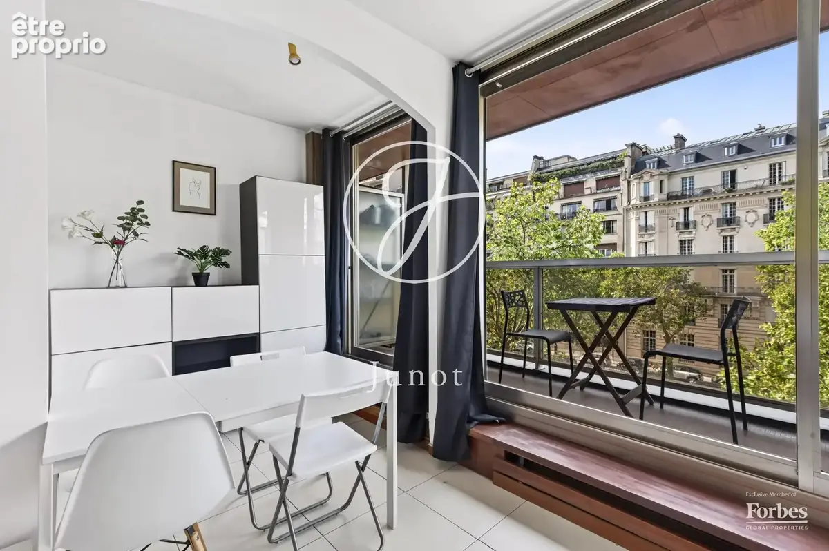 PARIS 16e - POMPE / FLANDRIN - Studio - 31,01m2 Carrez - Balcon 4,26m² - photo 4