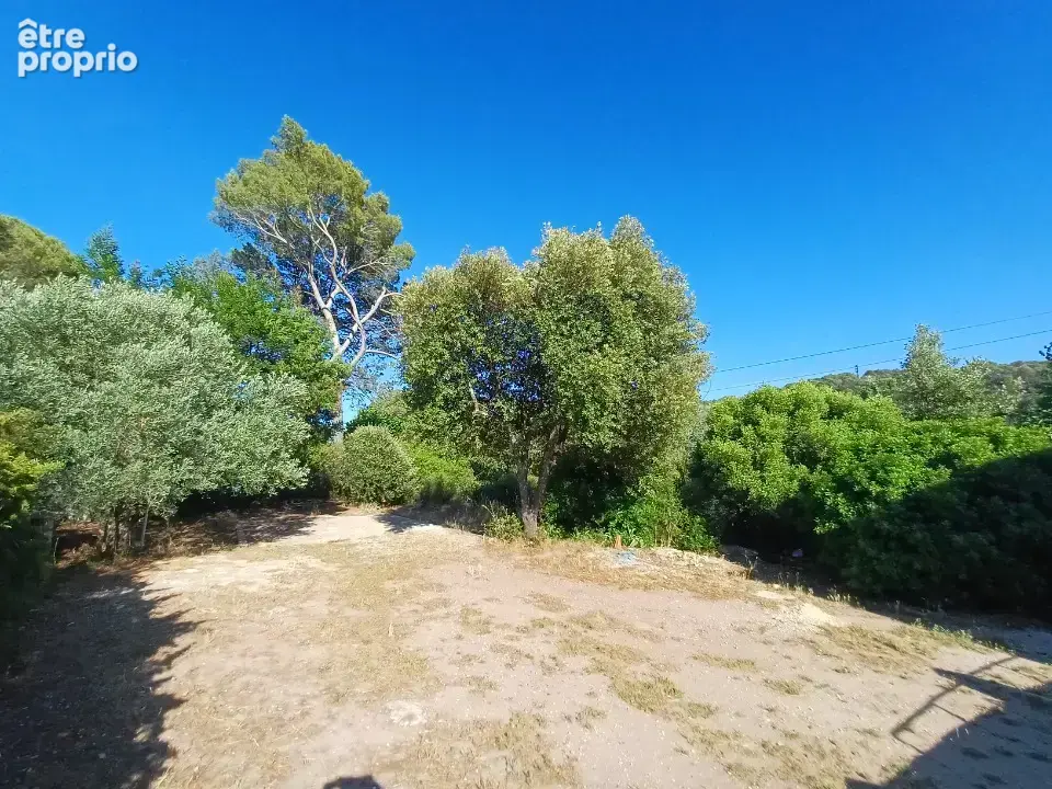 Terrain à PIERREFEU-DU-VAR