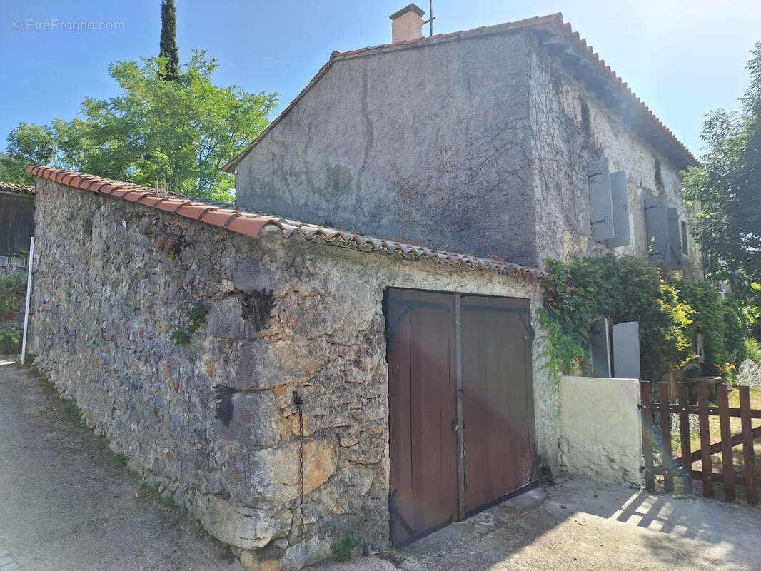 Grande maison de village en pierre avec jardin et dépendances - photo 40