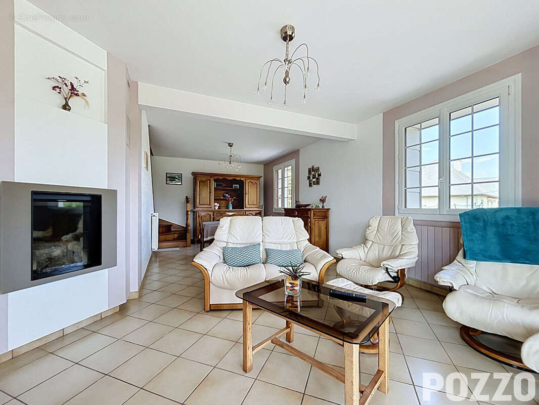 Maison avec grand sous-sol, dépendances de 275 m² et espace bien-être - photo 3
