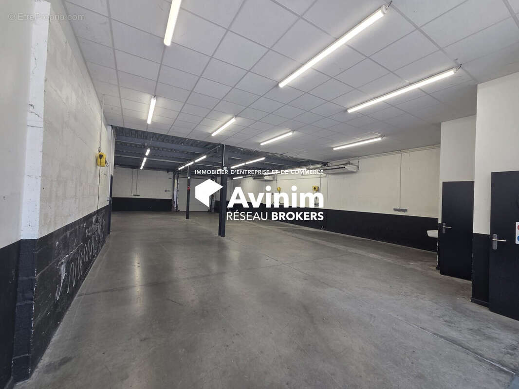 Commerce 390 m² à Epagny  - photo 6